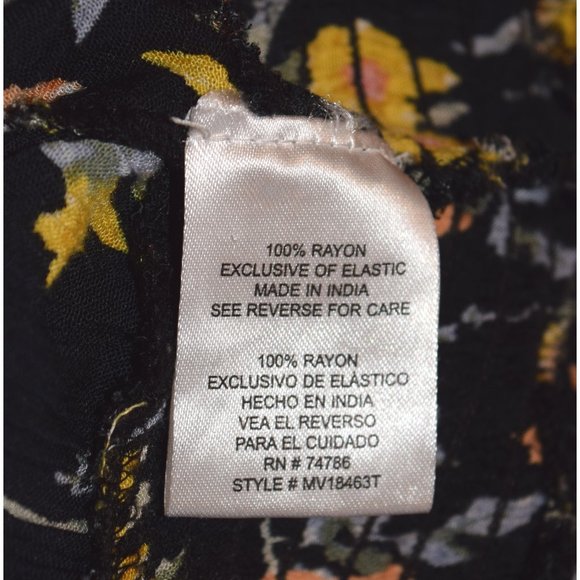 Patrons of Peace Floral Smocked Crop Top size Medium - Picture 5 of 6